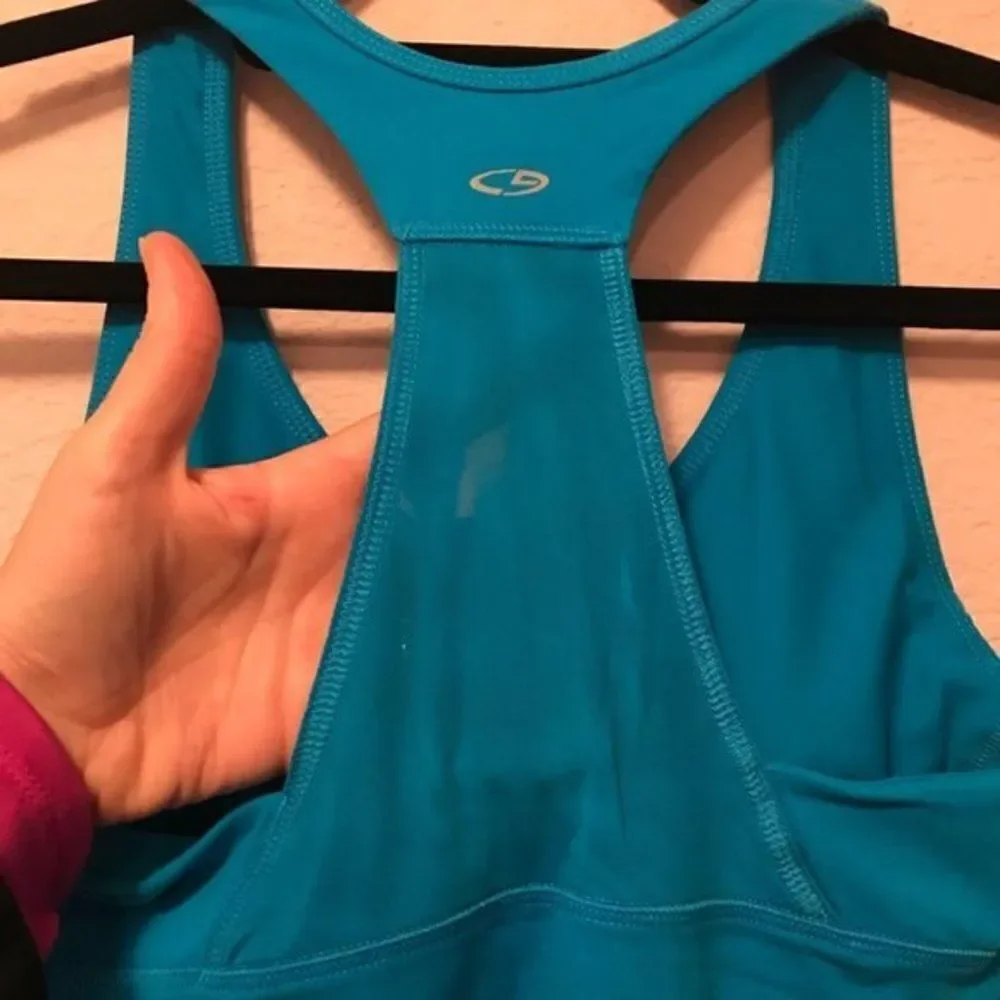 *30off3* 
NWOT. Champion sports bra workout top.  - Picture 8 of 9